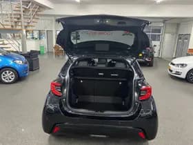 Toyota Yaris thumbnail 34