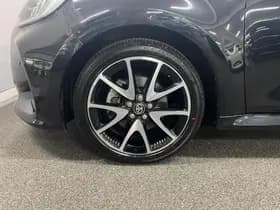 Toyota Yaris thumbnail 38