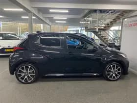 Toyota Yaris thumbnail 7
