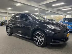 Toyota Yaris thumbnail 8