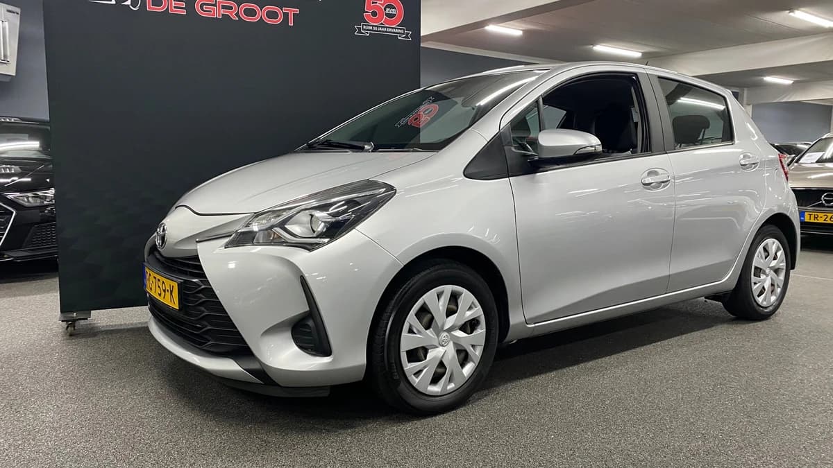 Toyota Yaris — foto 1