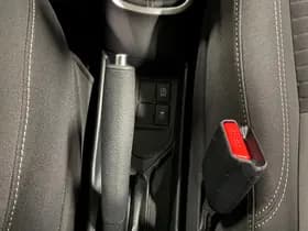 Toyota Yaris thumbnail 32