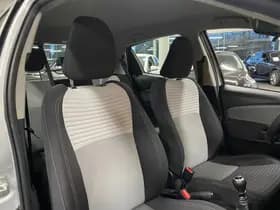Toyota Yaris thumbnail 34