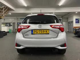 Toyota Yaris thumbnail 5