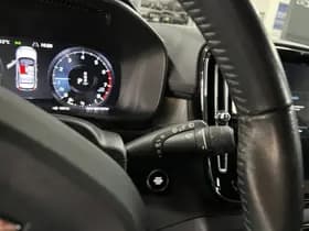 Volvo XC40 thumbnail 11