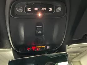 Volvo XC40 thumbnail 5