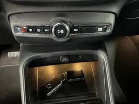 Volvo XC40 thumbnail 9