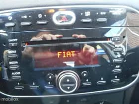 Fiat Punto thumbnail 25