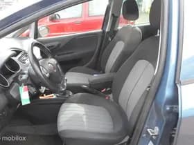 Fiat Punto thumbnail 6