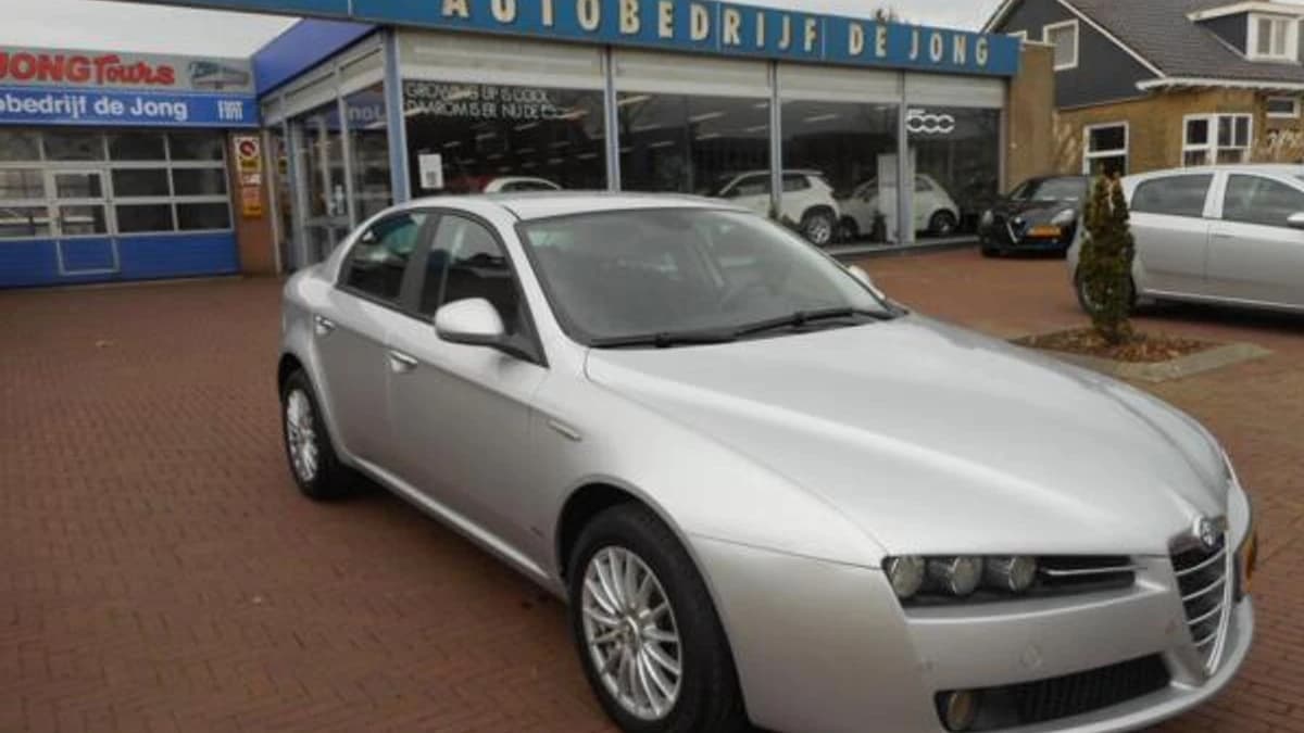 Alfa Romeo 159 — foto 1
