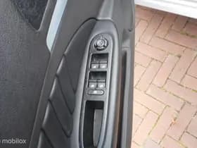 Alfa Romeo 159 thumbnail 23