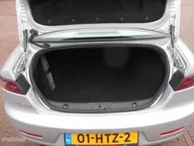 Alfa Romeo 159 thumbnail 10