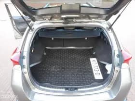 Toyota Auris thumbnail 11