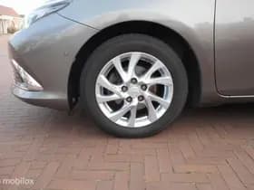 Toyota Auris thumbnail 14