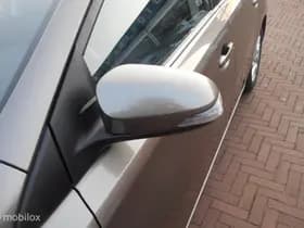 Toyota Auris thumbnail 18