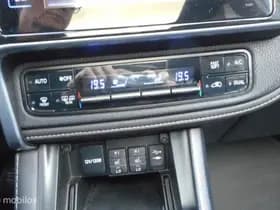 Toyota Auris thumbnail 33