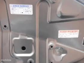 Toyota Auris thumbnail 8