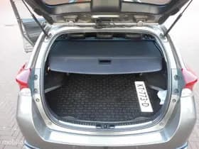 Toyota Auris thumbnail 10