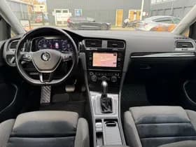 Volkswagen Golf thumbnail 11