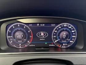 Volkswagen Golf thumbnail 17