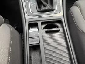 Volkswagen Golf thumbnail 22