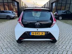 Toyota Aygo thumbnail 9