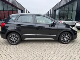 Suzuki SX4 S-Cross thumbnail 5