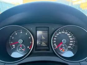 Volkswagen Golf thumbnail 15