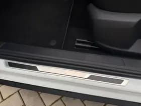 Volkswagen T-Roc thumbnail 23