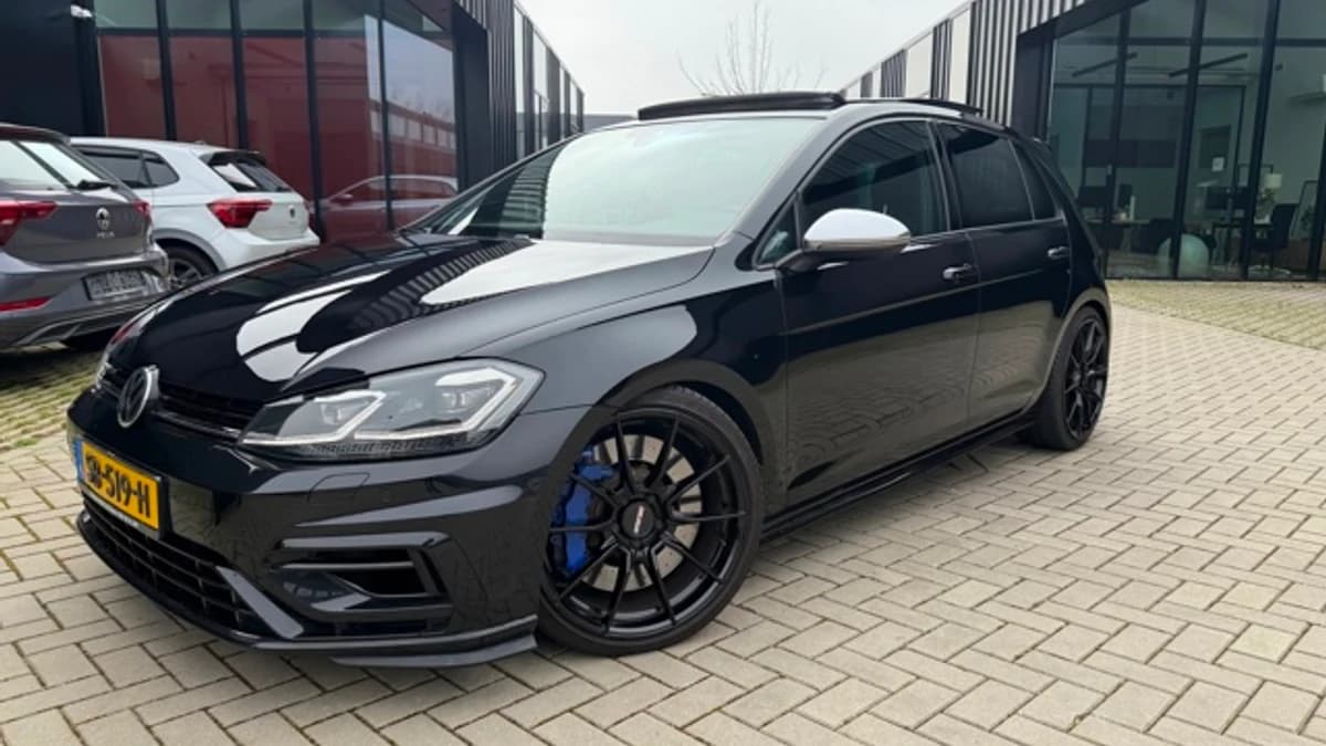 Volkswagen Golf — foto 1