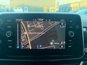 Volkswagen T-Roc thumbnail 18