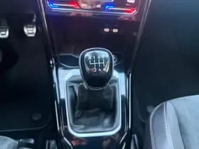 Volkswagen T-Roc thumbnail 23