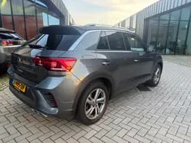 Volkswagen T-Roc thumbnail 6