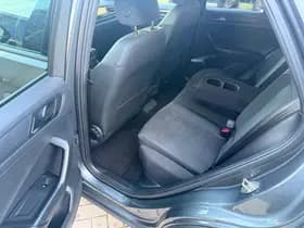 Volkswagen T-Roc thumbnail 9