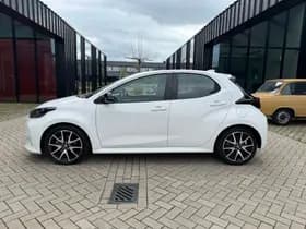 Toyota Yaris thumbnail 4