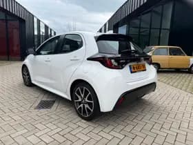 Toyota Yaris thumbnail 6