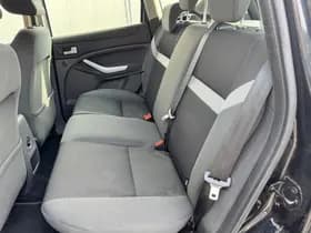 Ford Kuga thumbnail 7