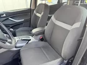 Ford Kuga thumbnail 9