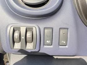 Opel Vivaro thumbnail 9