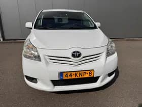 Toyota Verso thumbnail 2