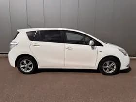 Toyota Verso thumbnail 3
