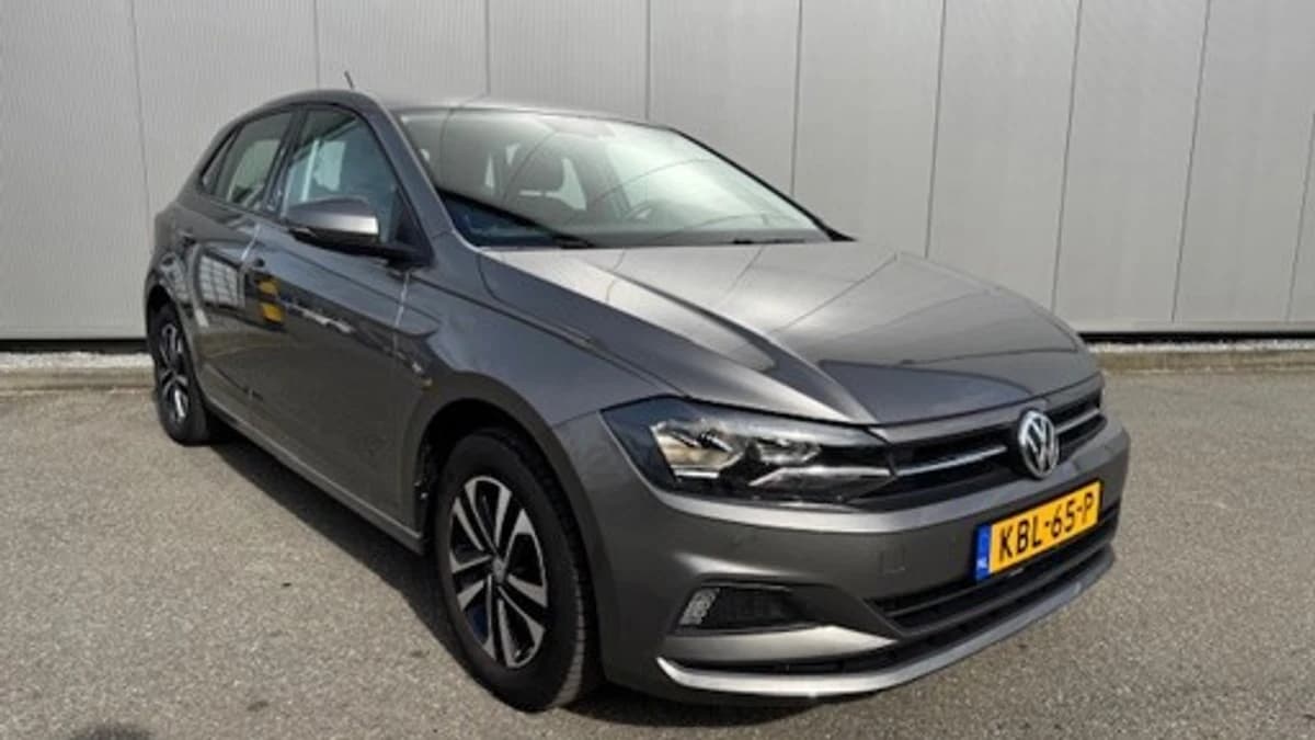 Volkswagen POLO — foto 1