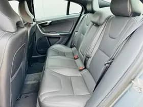 Volvo S60 thumbnail 9
