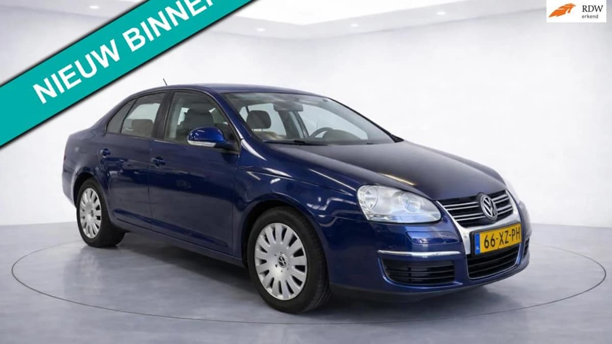 Volkswagen Jetta — foto 1