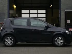 Chevrolet Aveo thumbnail 6