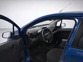 Chevrolet Spark thumbnail 10