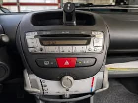 Toyota Aygo thumbnail 11