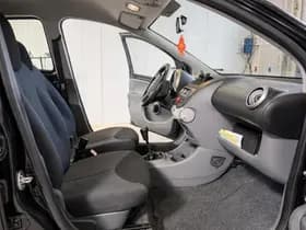 Toyota Aygo thumbnail 12