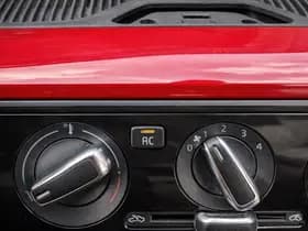 Volkswagen Up! thumbnail 34