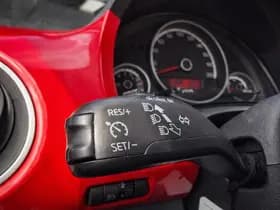 Volkswagen Up! thumbnail 10